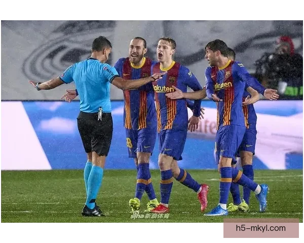 凌晨四点巴萨再冲百球双杀皇马